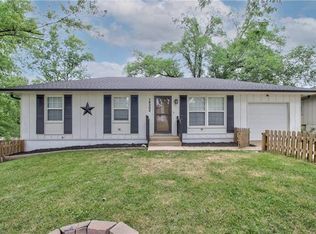 16302 E 35th St S, Independence, MO 64055
