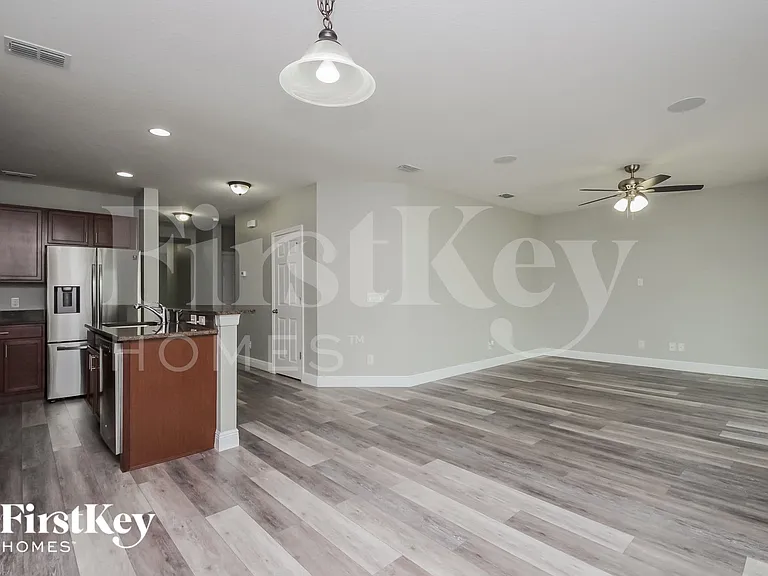 347 Ironwood Dr — Photo 5