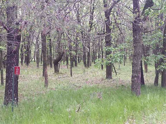 4th image of 337-339 Hemlock Trl