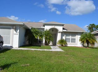 10653 Magrath Ln, New Port Richey, FL 34654