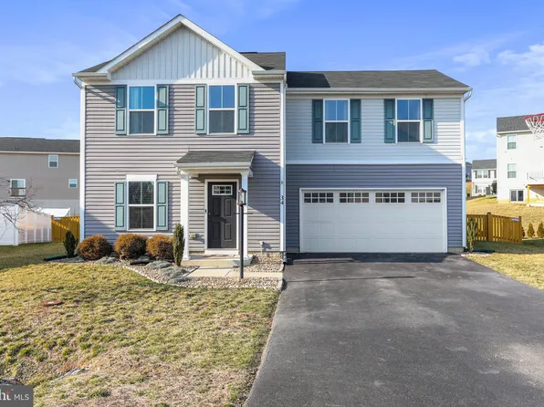 34 Chatham Cir, Martinsburg, WV 25403