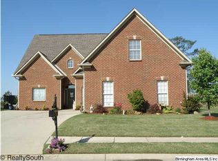 809 Waterford Cove Ln, Calera, AL 35040