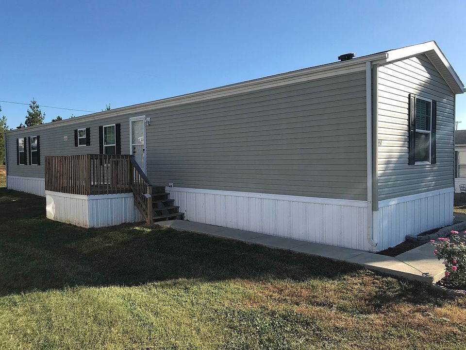 1st image of 557 Birchwood Cir
