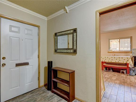 4th image of 617 N Peniel Ave