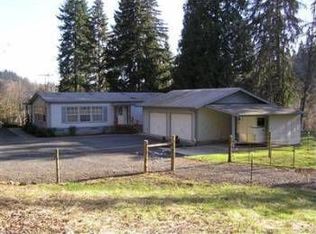 411 Carlon Loop Rd, Longview, WA 98632