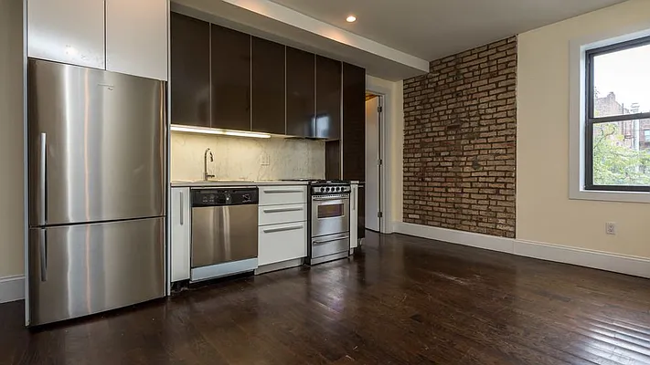 Rented by Nooklyn NYC LLC | media 23