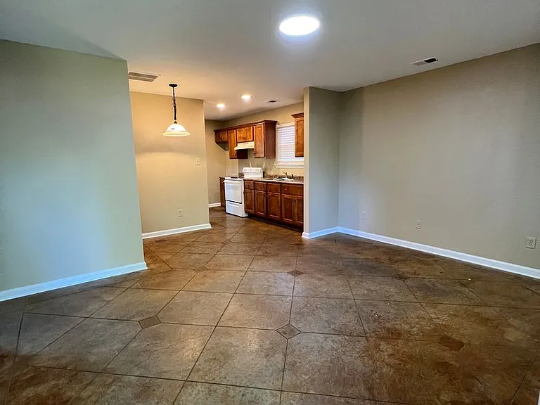 7754 Commodore Rd — Photo 3