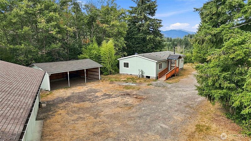 5th image of 159 Jack-Pine Road