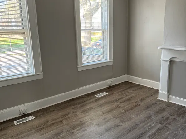 247 2nd St APT 1, Albany, NY 12206