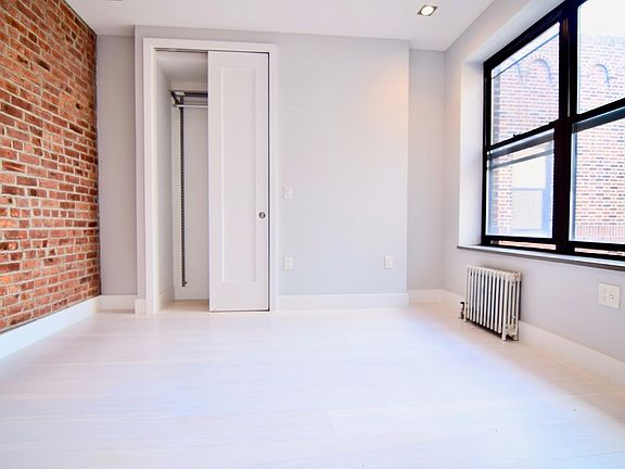 4th image of 154 Stanton St #6A