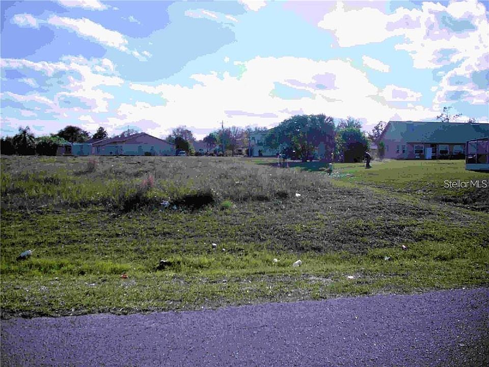 2nd image of 718 Harland Court