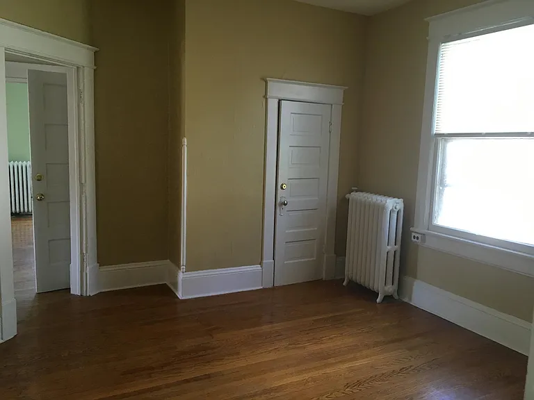 1336 Maple Ave SW #B — Photo 11