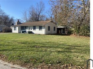 1003 N James St, Champaign, IL 61821