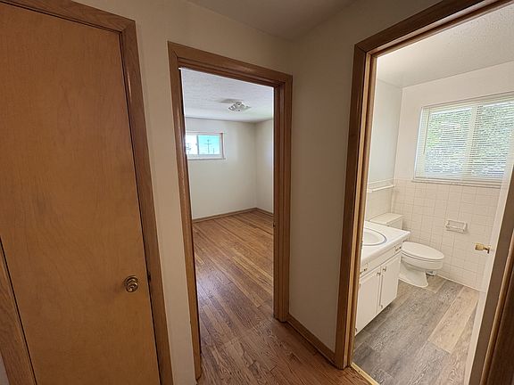 4th image of 1611 Drenik Dr