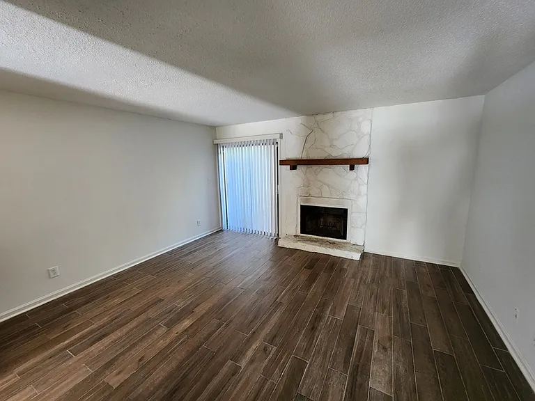 6399 Baker Ct #C — Photo 11