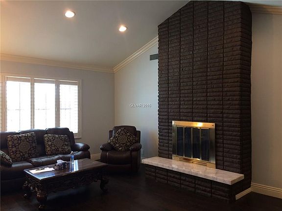 5th image of 3742 Zenia St