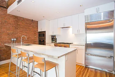 Rented by Martini Real Estate