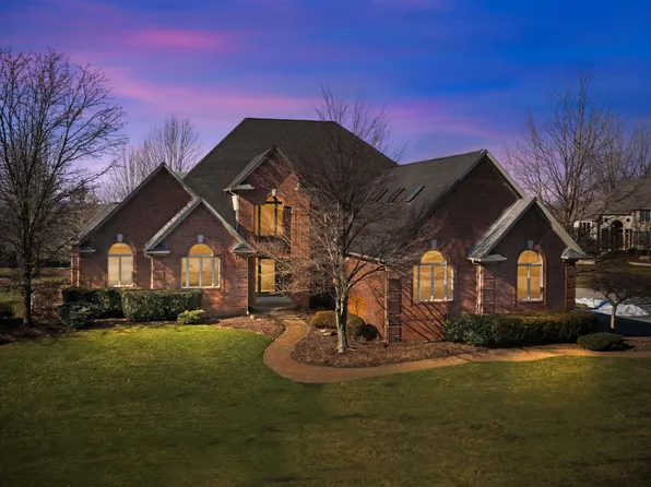 67263 Hidden Oak Ln #28, Washington, MI 48095