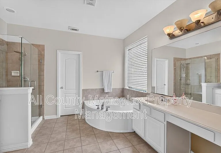 822 Shadybrook Dr #4 — Photo 11
