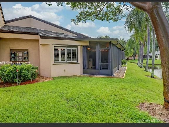 4th image of 9423 Chelsea Dr N