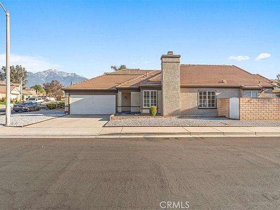2nd image of 7373 Glenview Pl