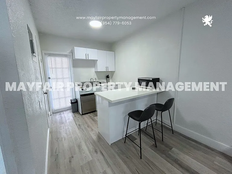 421 Sunset Dr #3 — Photo 3