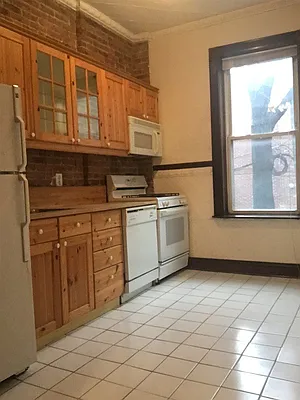 Rented by Corporate Realty | media 10