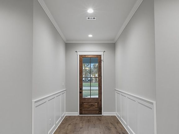 4th image of 6037-4 H Club Rd