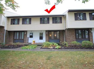 1888 Higby Dr #102C, Stow, OH 44224