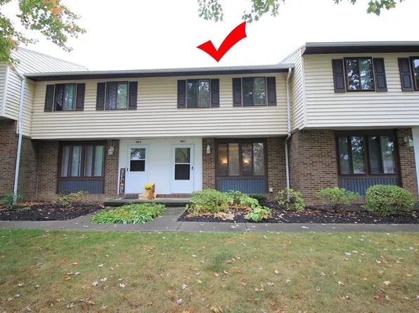 1888 Higby Dr #102C, Stow, OH 44224