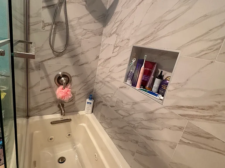 125 Lakeshore Ct — Photo 13