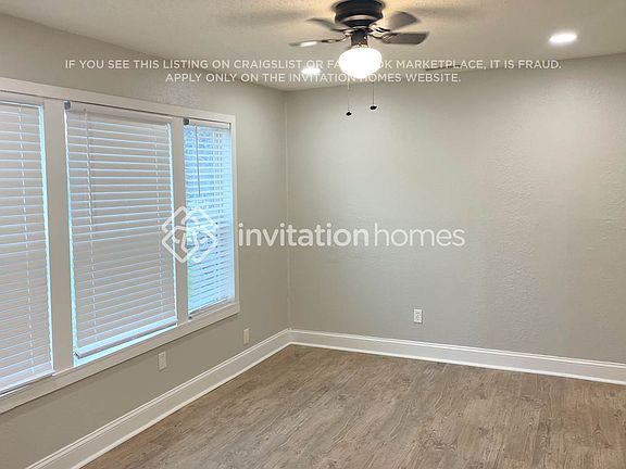 3rd image of 4824 Lyndon Dr