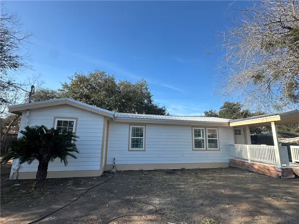508 W Flournoy St, Beeville, TX 78102