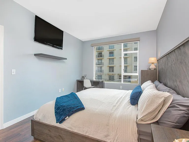 530 K St #814 — Photo 17