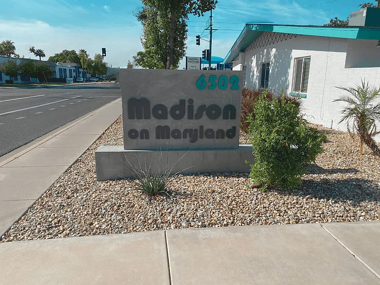 Madison on Maryland — Photo 12