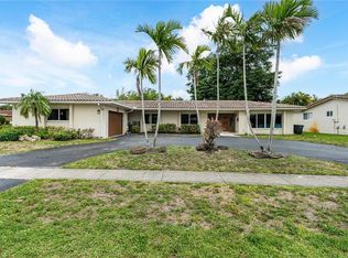 4000 N 41st Ct, Hollywood, FL 33021