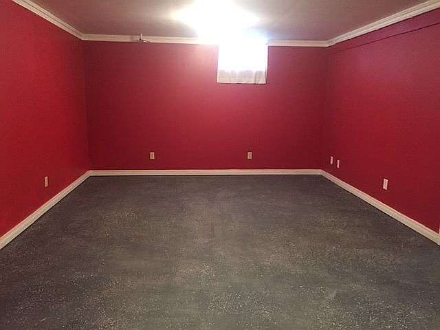 2nd image of 163 N Low St