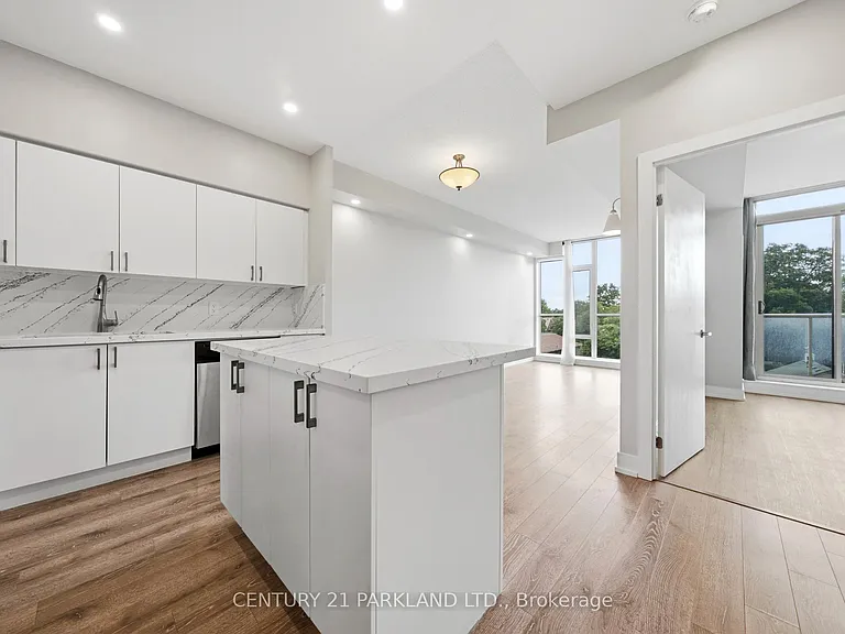 1638 Bloor St W #602 — Photo 12