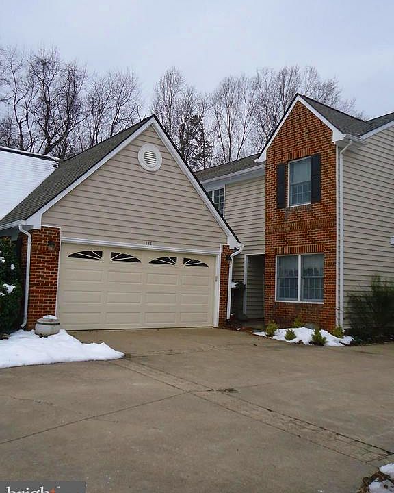 1st image of 202 Southampton Ct