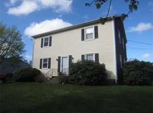 654 Chase Rd, Dartmouth, MA 02747