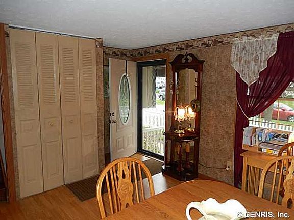 3rd image of 1514 Elderberry Cir