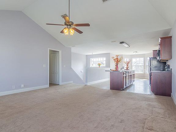 5th image of 1324 Sunray Dr