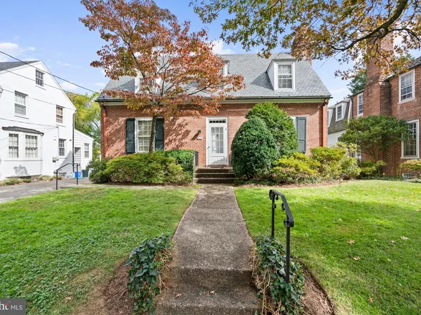5113 Worthington Dr, Bethesda, MD 20816