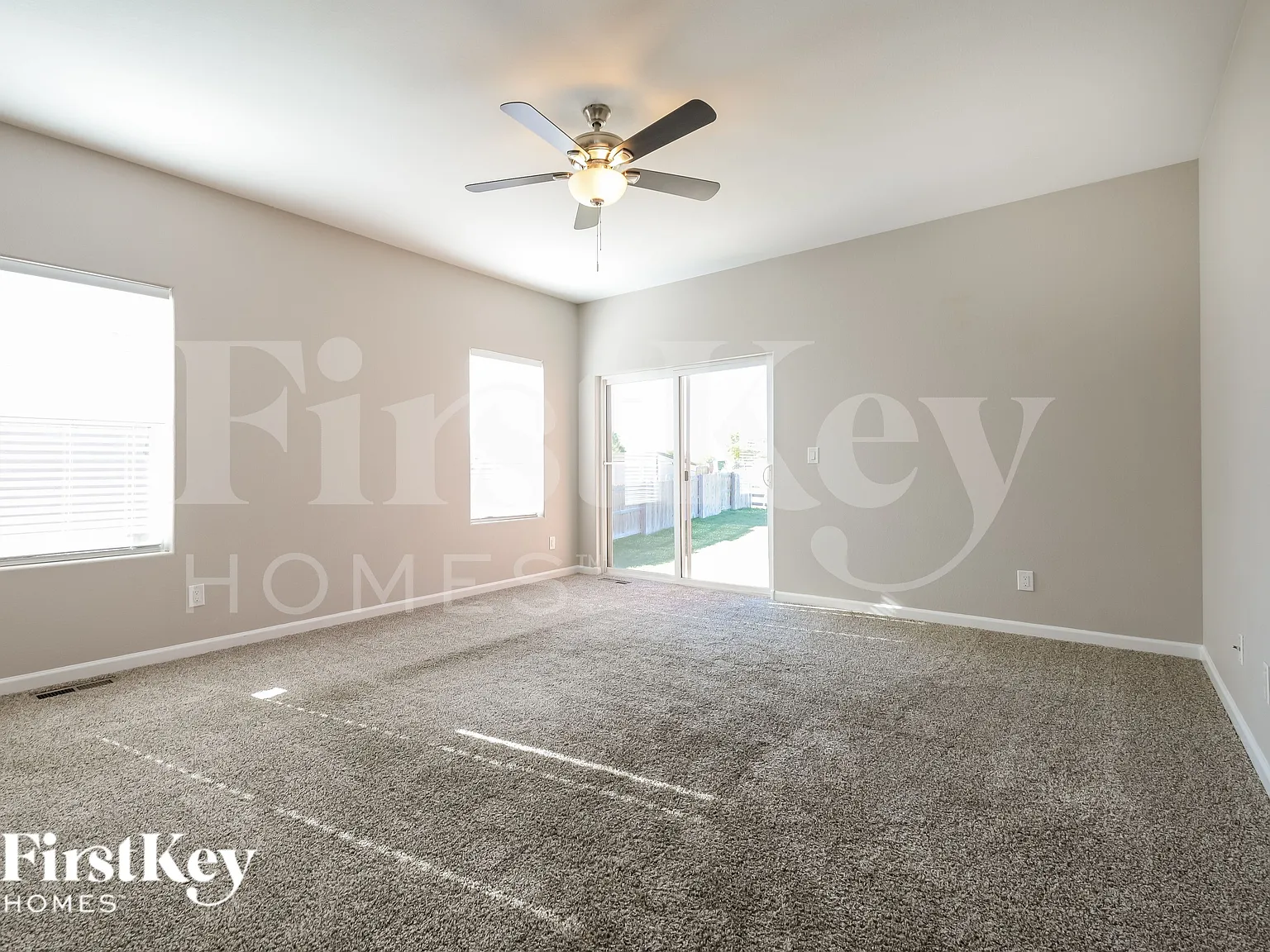 3 bed, 2.0 bath, 1473 sqft, $3,290 — Photo 2