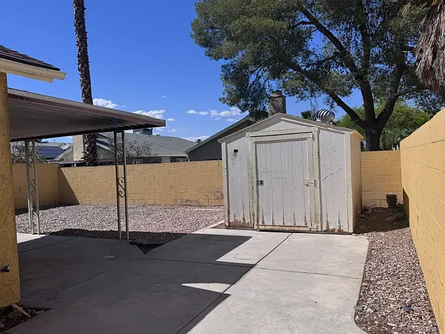 Incline Ave, Las Vegas — Photo 3