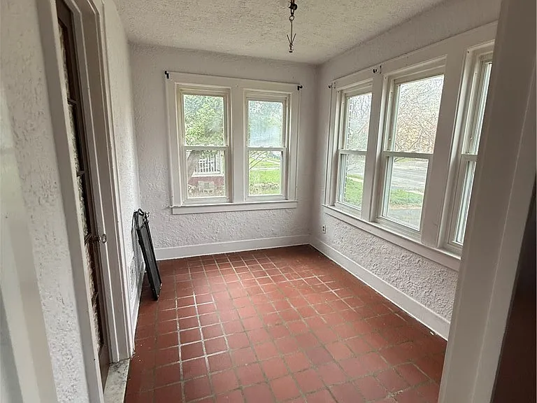 205 Fellows Ave #1 — Photo 6
