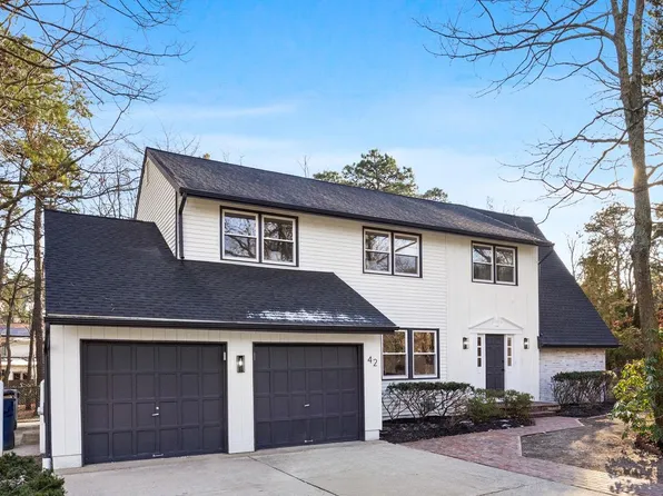 42 Eastwood Dr, Voorhees, NJ 08043