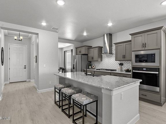 3rd image of 13005 Bucklebury Ct