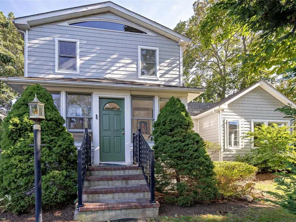 213 Knapp Place, Greenport, NY 11944