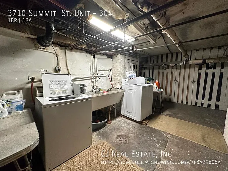 3710 Summit St #304 — Photo 10